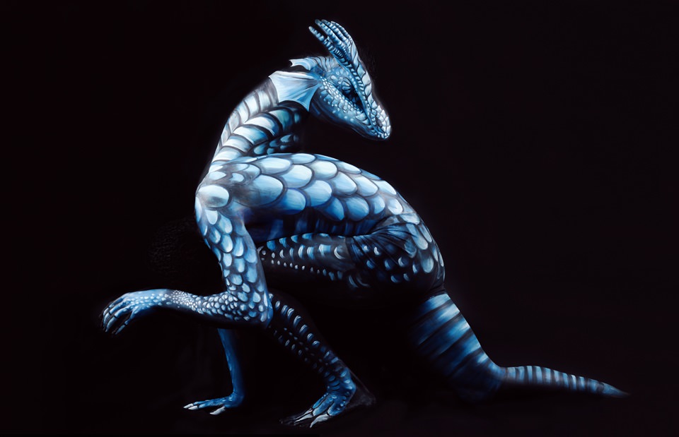 21 Prime Examples Of Bodypaint Illusions Done Right
