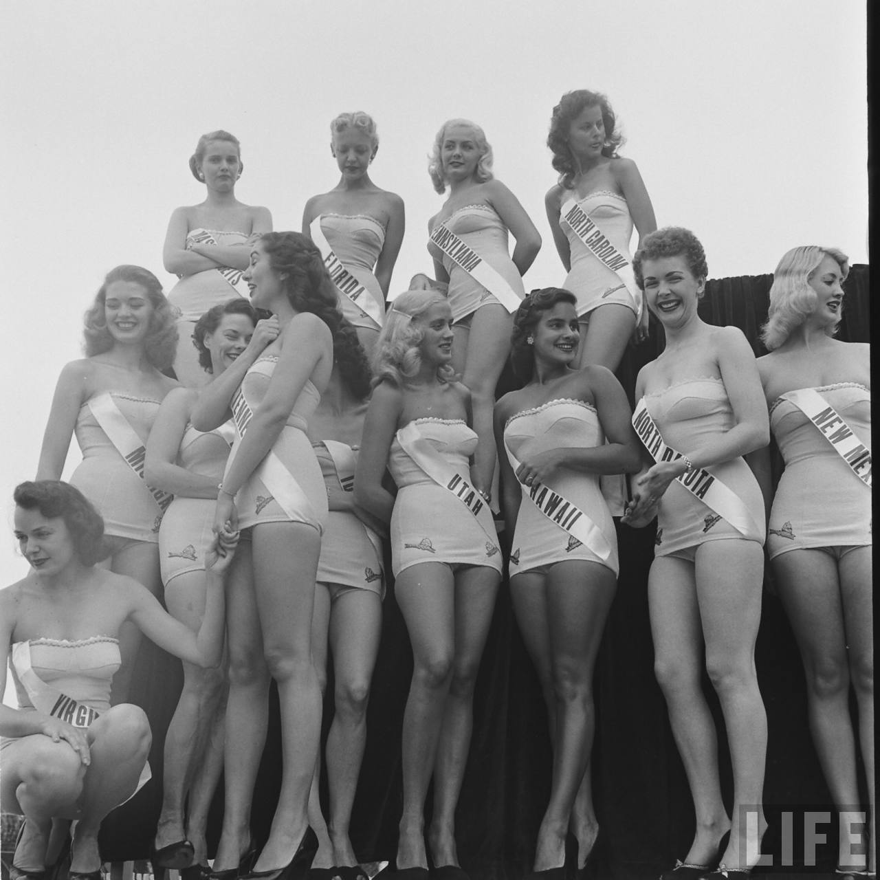 21 Historical Photos Of 1952 Beauty Pageants To Pique Your Interest