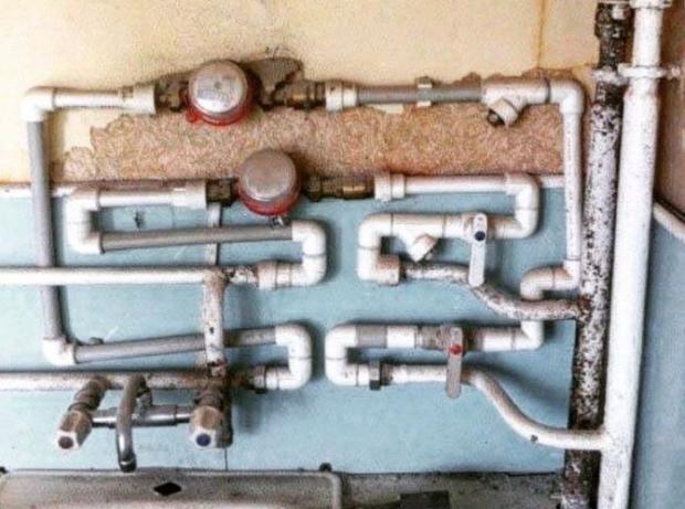 20 Building Nightmares That Will Make You Call The Safety Inspector