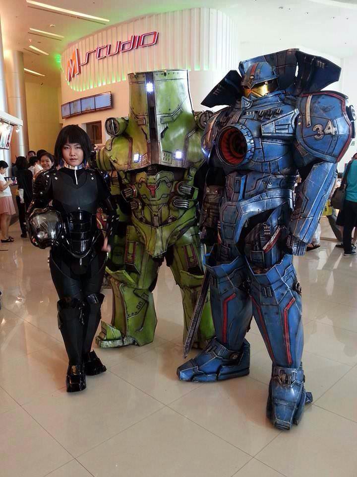 33 On-point Cosplays That Will Make Your Day A Good One