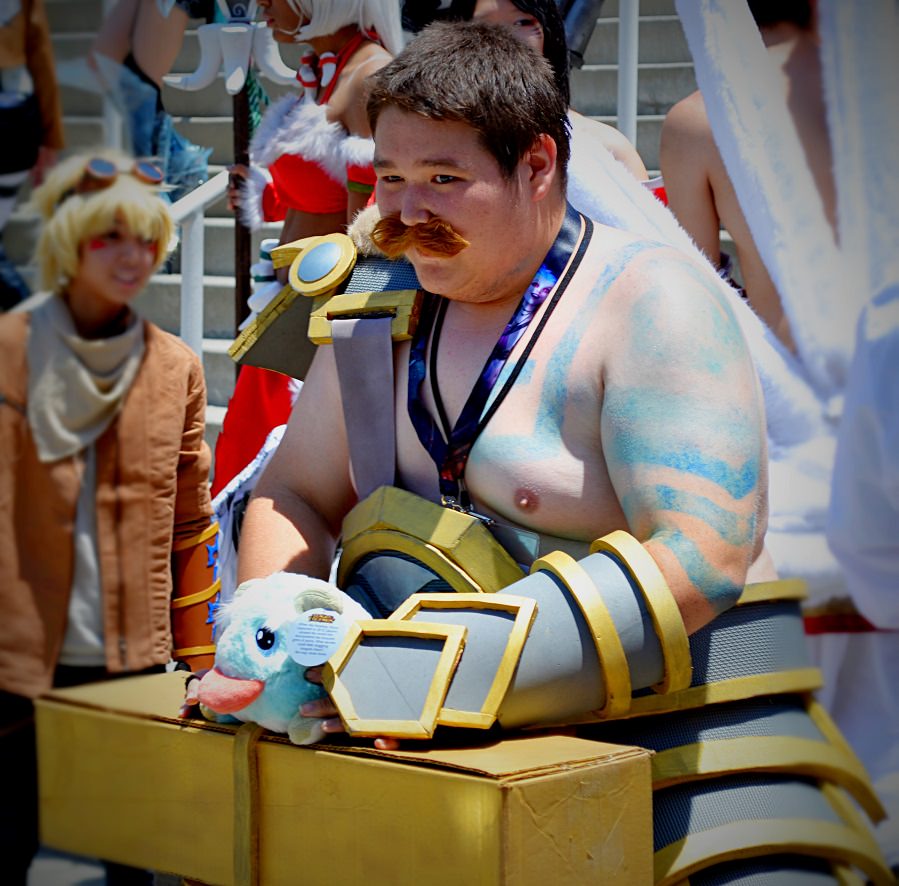 33 On-point Cosplays That Will Make Your Day A Good One