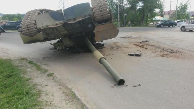 19 Times When Tanks Should've Stayed Home