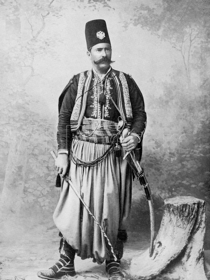 Philistine man in 1901.