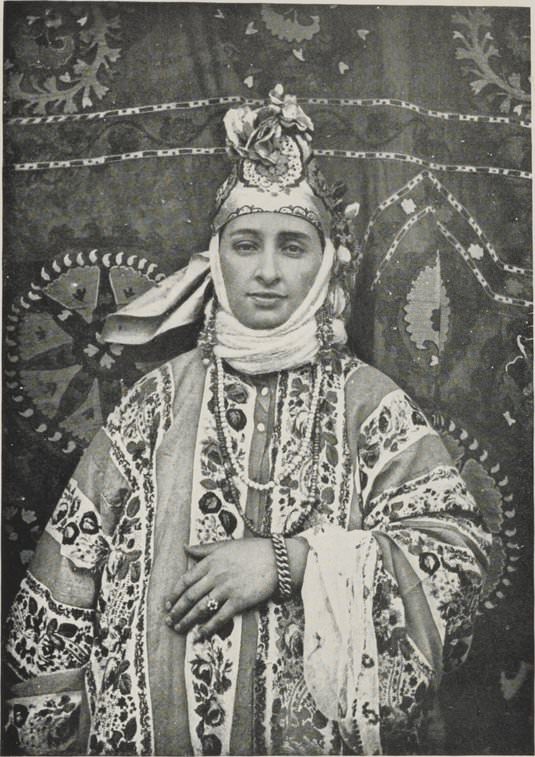 A woman from the Uzbek region of Asia in 1904.