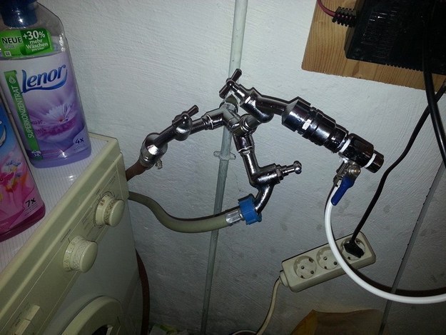 17 Terrible Fixes And Stupid Situations People Got Themselves Into