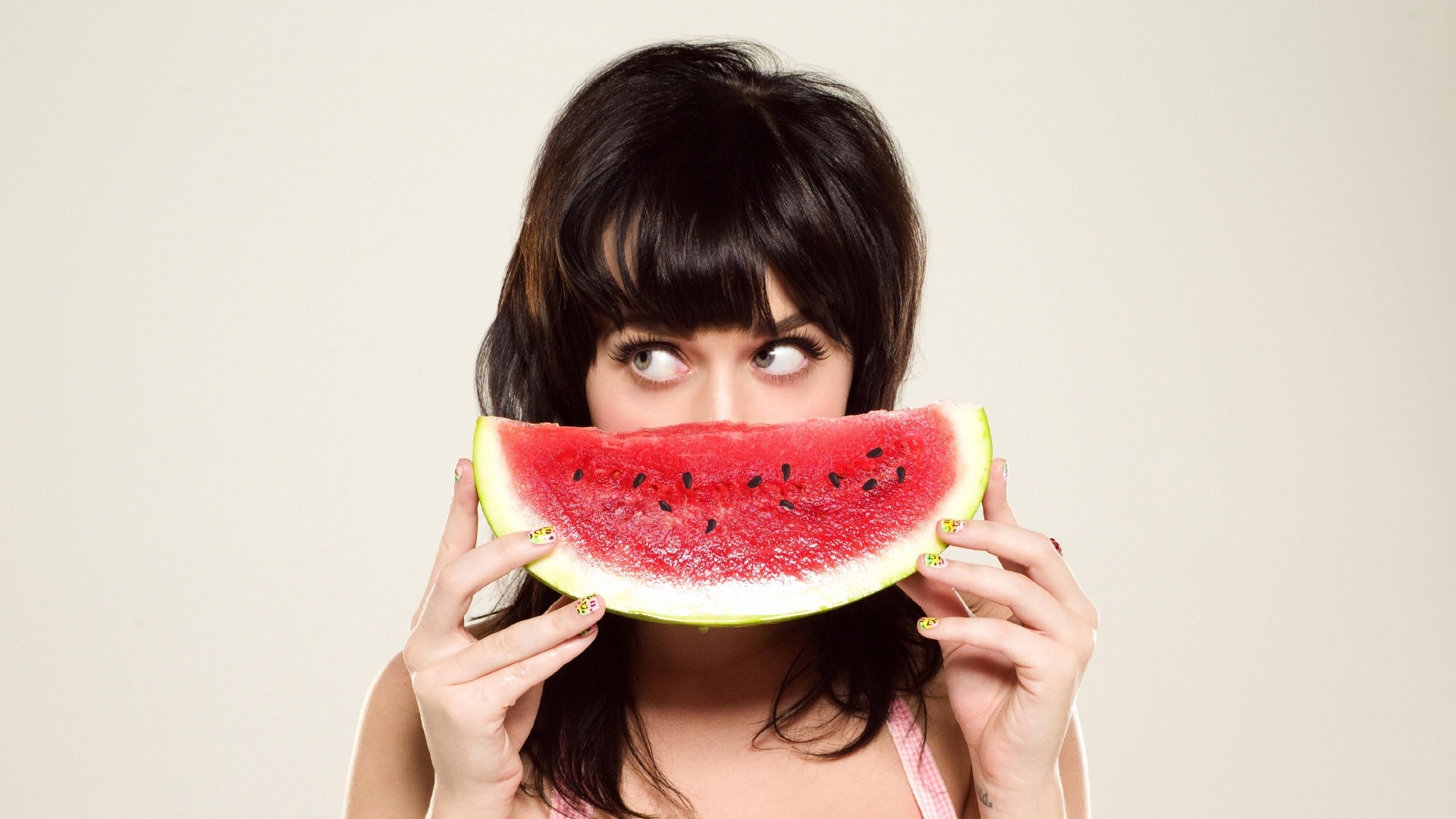 17 Girls With Their Watermelons To Give You A Taste Of Watermelonday