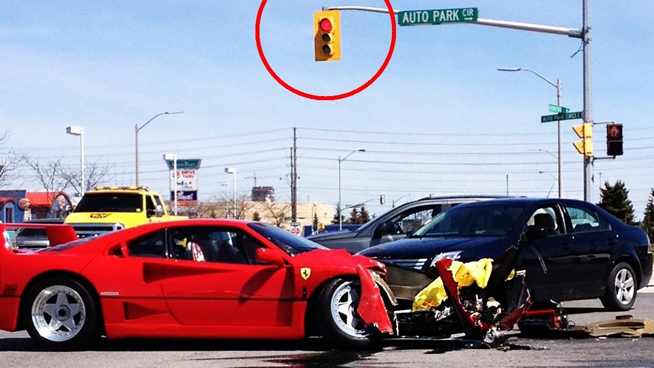 17 People Who Should've Never Been Allowed On The Road