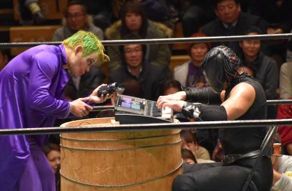 19 Japanese Wrestling Scenes That Will Make You Wonder If It's Even Real