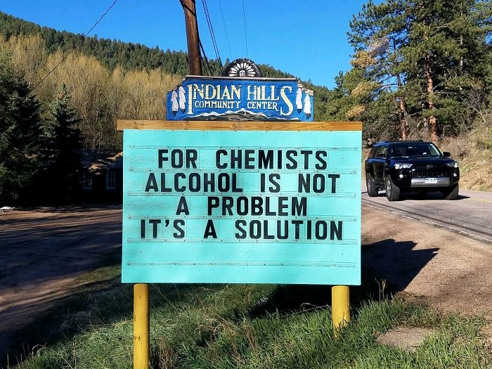 Someone In Colorado Is Putting The Funniest Signs Ever