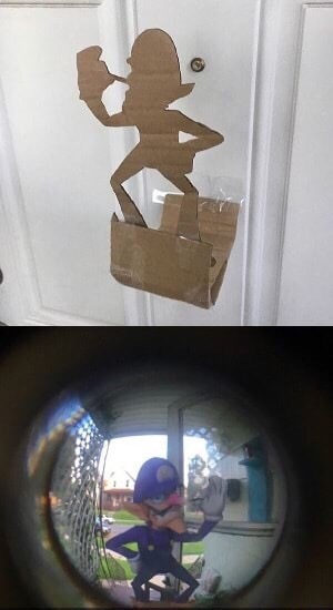 door peephole prank