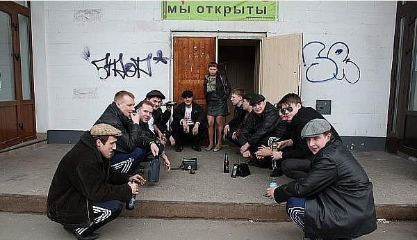 Russian people - slav squat