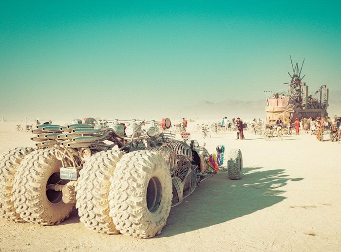18 Pictures from Burning Man that Feel Like Another Dimension