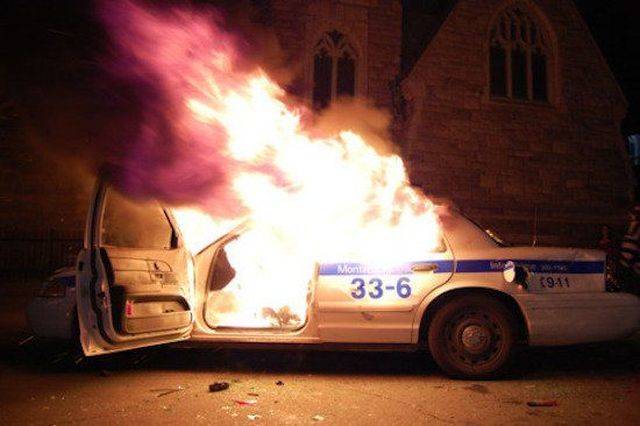 police car on fire - Mont 336