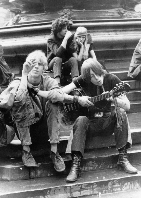 August 19 1969. London, Piccadilly Circus.