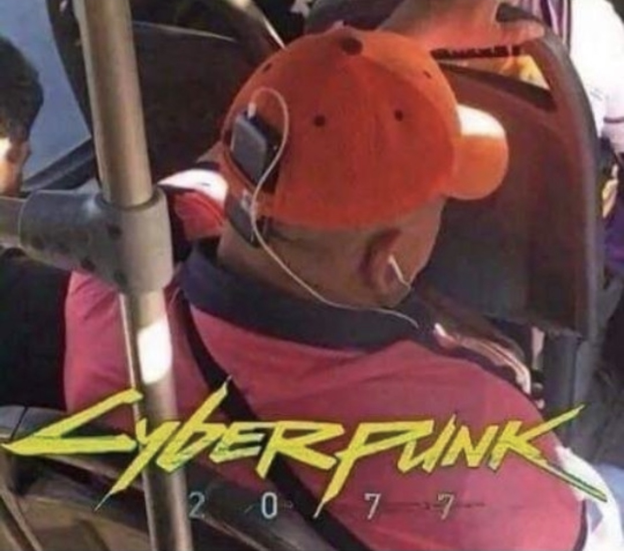 cyberpunk 2077 - iPhone stuck in hat used to hold it