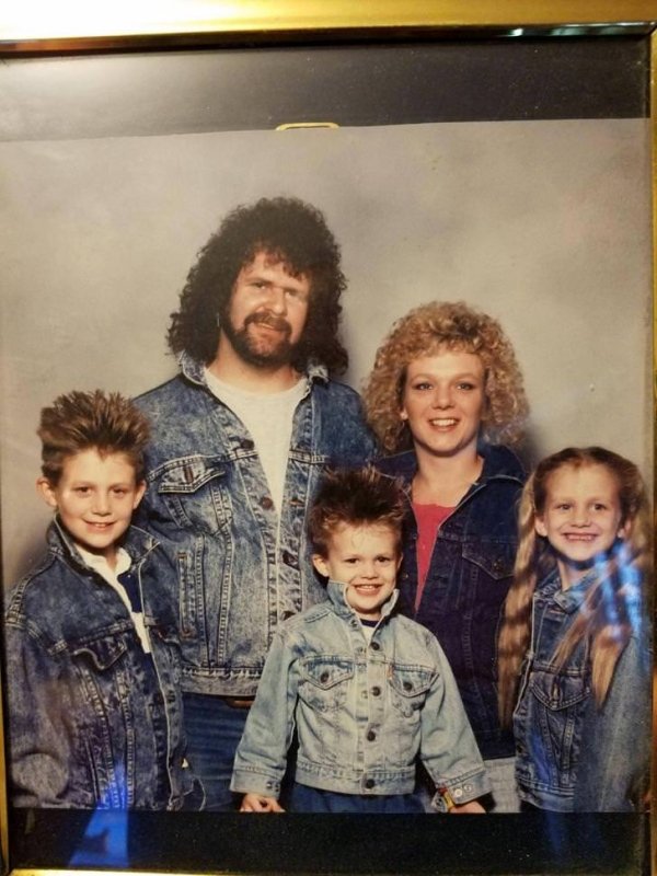 19 Family Photos That Will Make You Miss Your Relatives