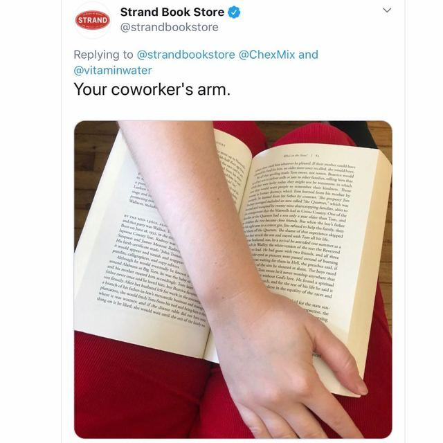 hand - Strand Strand Book Store Mix and Your coworker's arm. M adre web heme the o ther in dah the per The redor from ww. the in the w h and