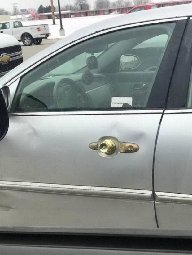 door knob on car