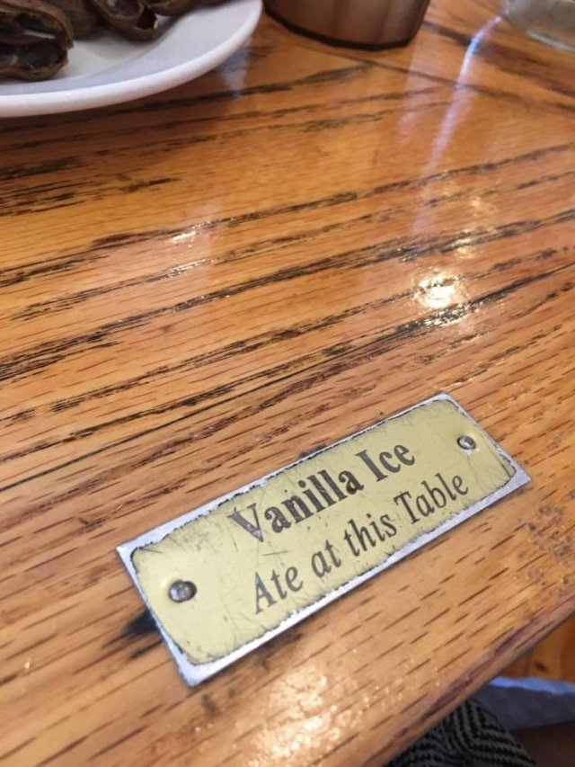 meme Vanilla Ice - Vanilla Ice Ate at this Table