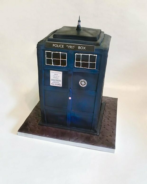 police box cake