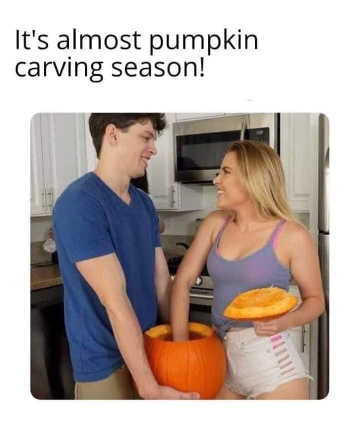 halloween meme - Pumpkin - It's almost pumpkin carving season!