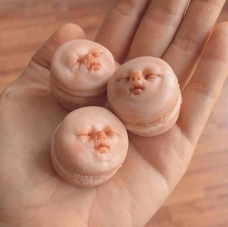 baby face macarons
