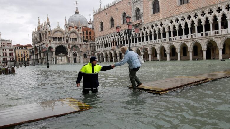 venice - M Multi A Mi Mn M The Www