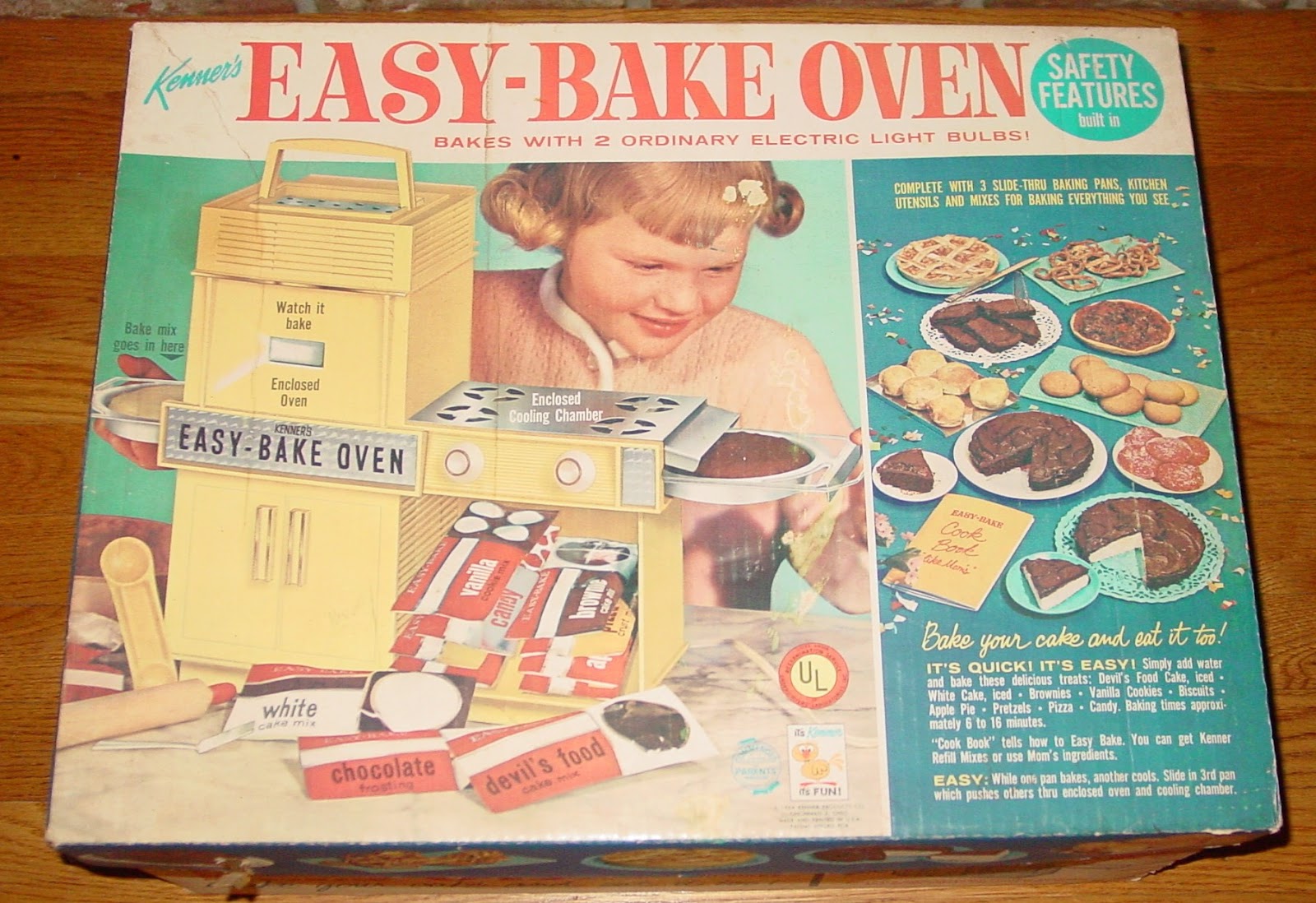 vintage toys - old easy bake oven box - KeasyBake Ovenners Safety Features built in Bakes With 2 Ordinary Electric Light Bulbs! Complete With 3 SlideThru Baking Pans, Kitchen Utensils And Mixes For Baking Everything You See Watch it bake Bake mix goes in 
