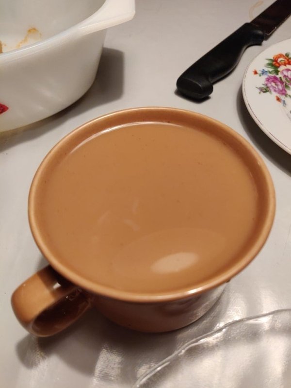 satisfying pictures - Photograph of coffee the same color as the mug