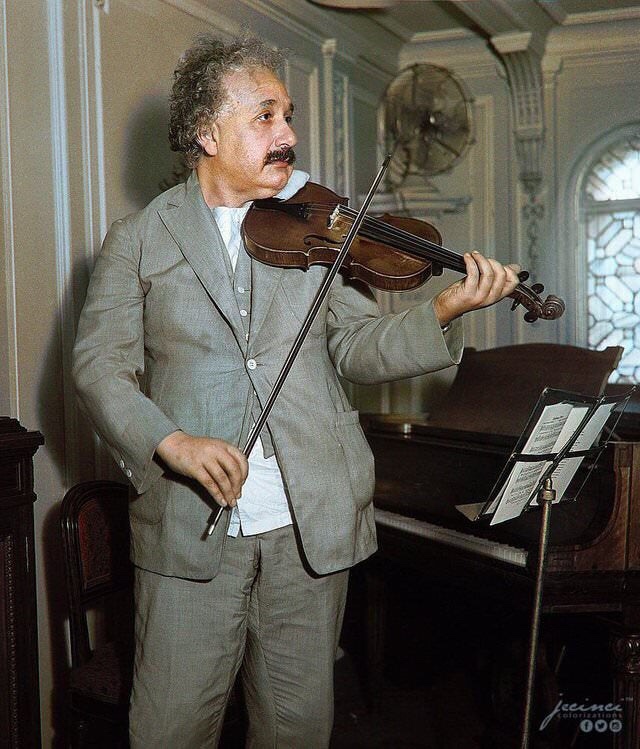 Einstein, 1930.