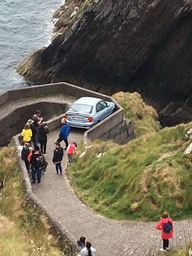 dunquin pier car stuck