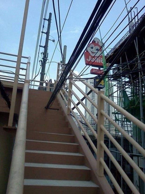 weird footbridges in the philippines