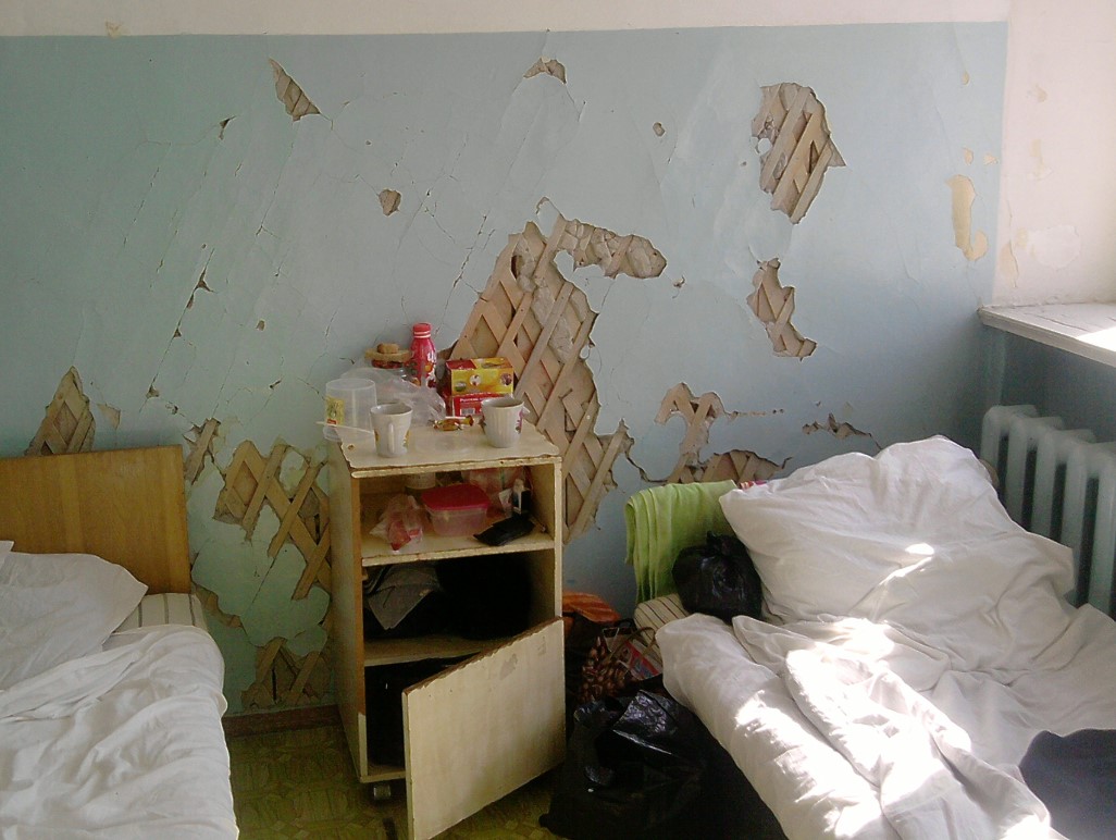 Pictures From Russian Hospitals That Will Make You Hope You'll Never Get Sick There