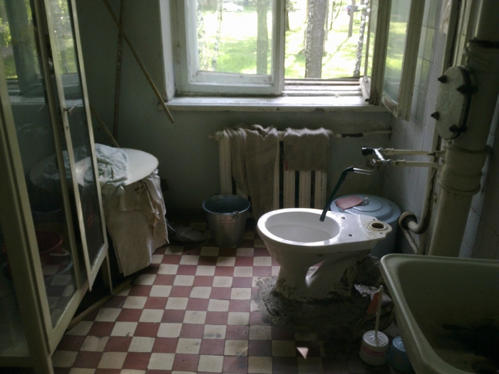 Pictures From Russian Hospitals That Will Make You Hope You'll Never Get Sick There