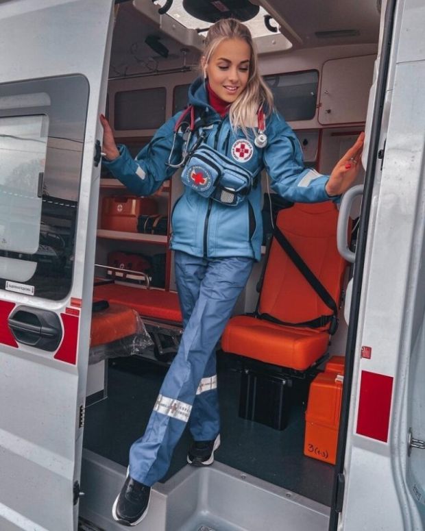 17 Beautiful Russian Medics Who Are Raising Our Temperature