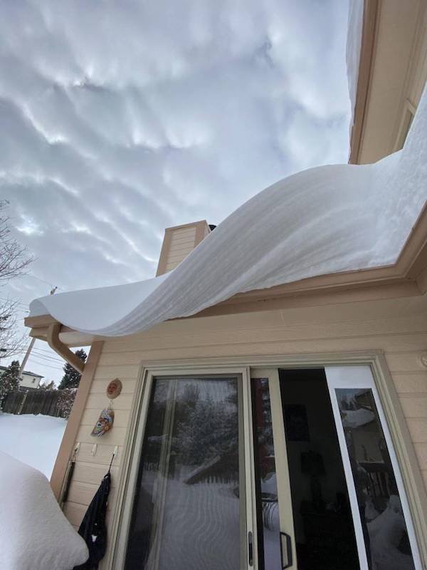 snow roof wave