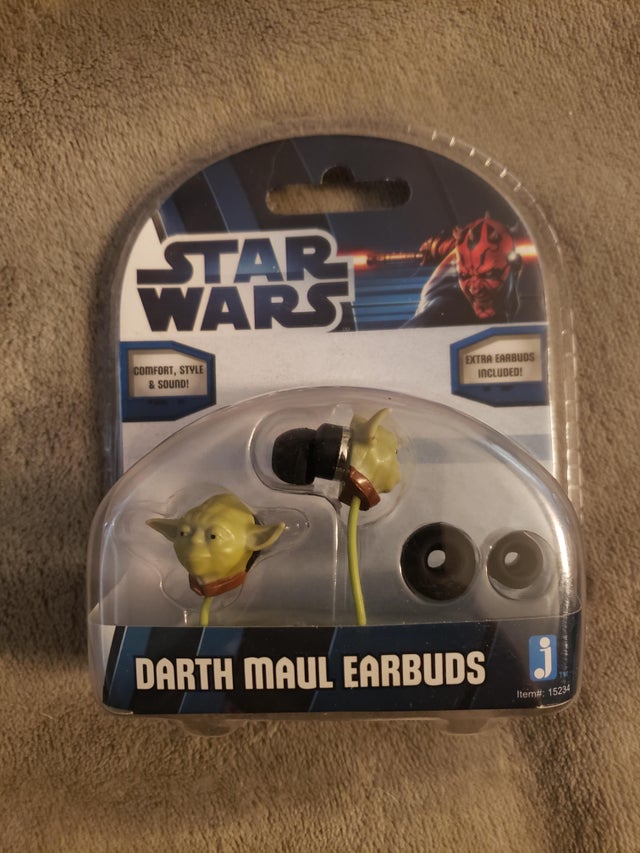 Star Wars Comfort, Style & Sound! Extra Earbuds Included! Darth Maul Earbuds j Item# 15234