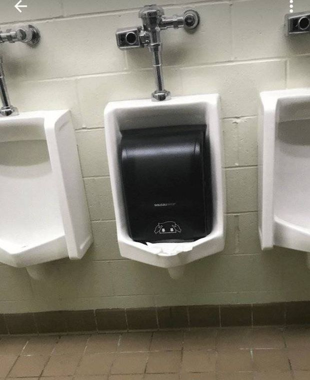 urinal - 0. V