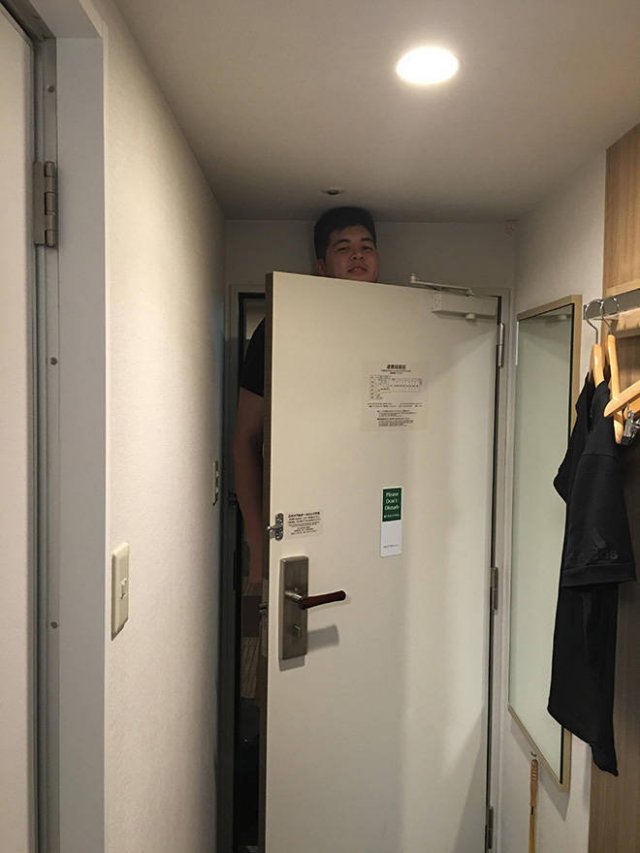 tall people problems - tall are doors in japan