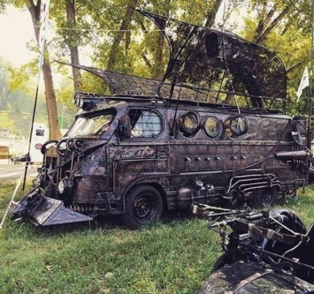 24 Weird Cars That Will Make You Look Twice