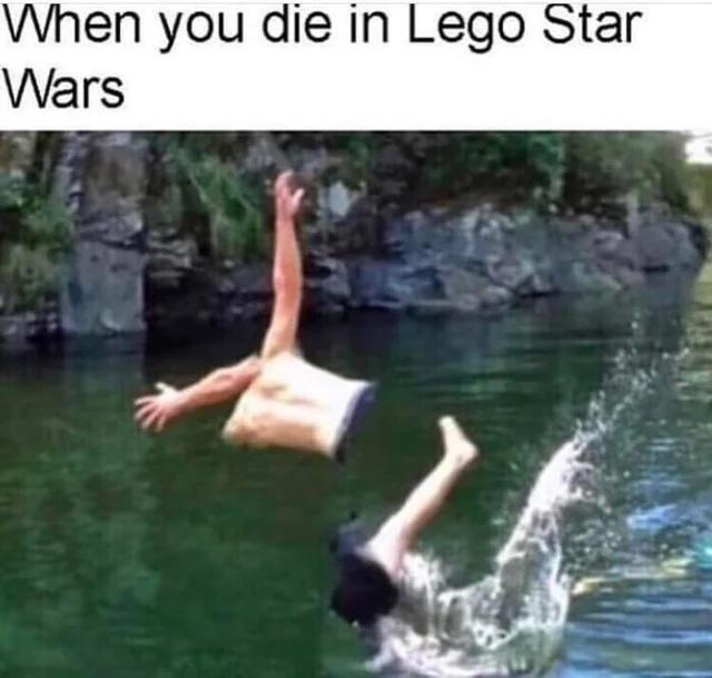 gaming memes - i m not very good at taking panoramas - When you die in Lego Star Wars