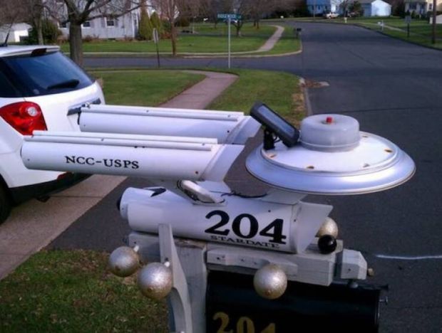 29 Unusual Mailboxes That Have a Message For You