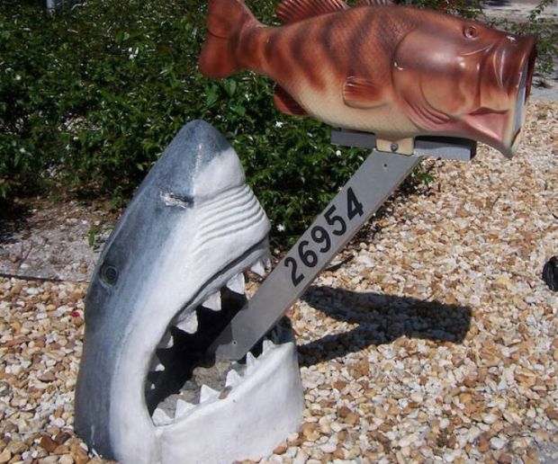 29 Unusual Mailboxes That Have a Message For You