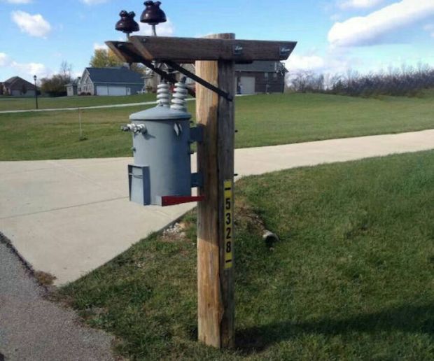 29 Unusual Mailboxes That Have a Message For You