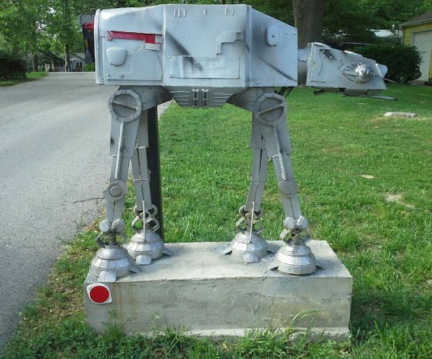 29 Unusual Mailboxes That Have a Message For You