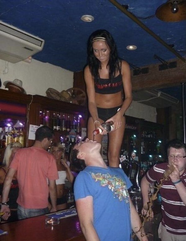 Terrible Club Pics That Will Make You Miss Your Twenties