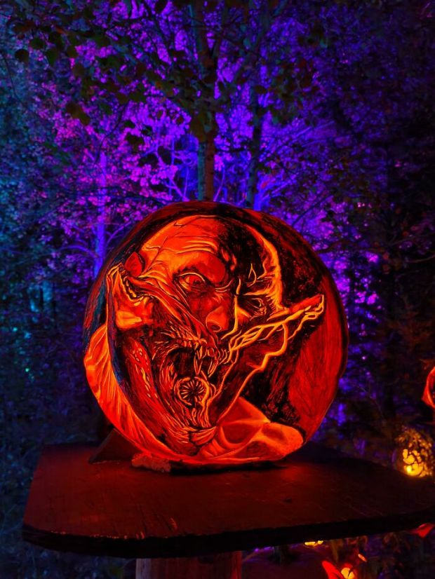 Only The Best Carved Pumpkins For Those Who Have Good Taste