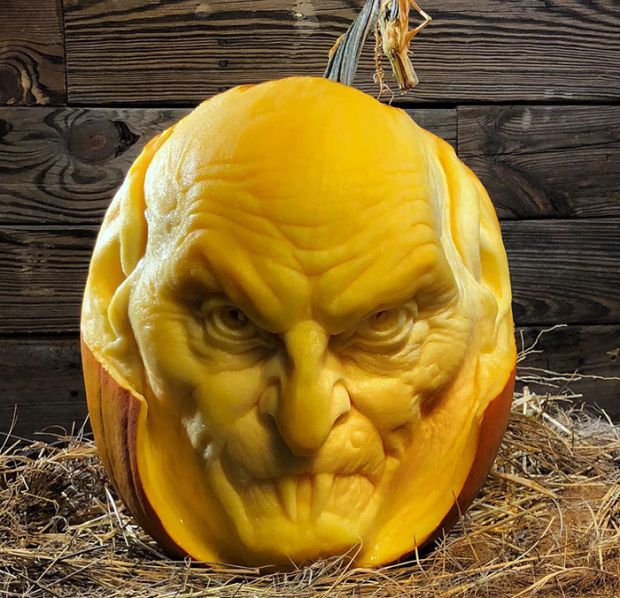 Only The Best Carved Pumpkins For Those Who Have Good Taste