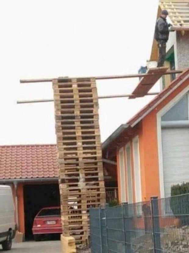 21 WTF Buildings Mixed With Safety Fails For Your Leisure