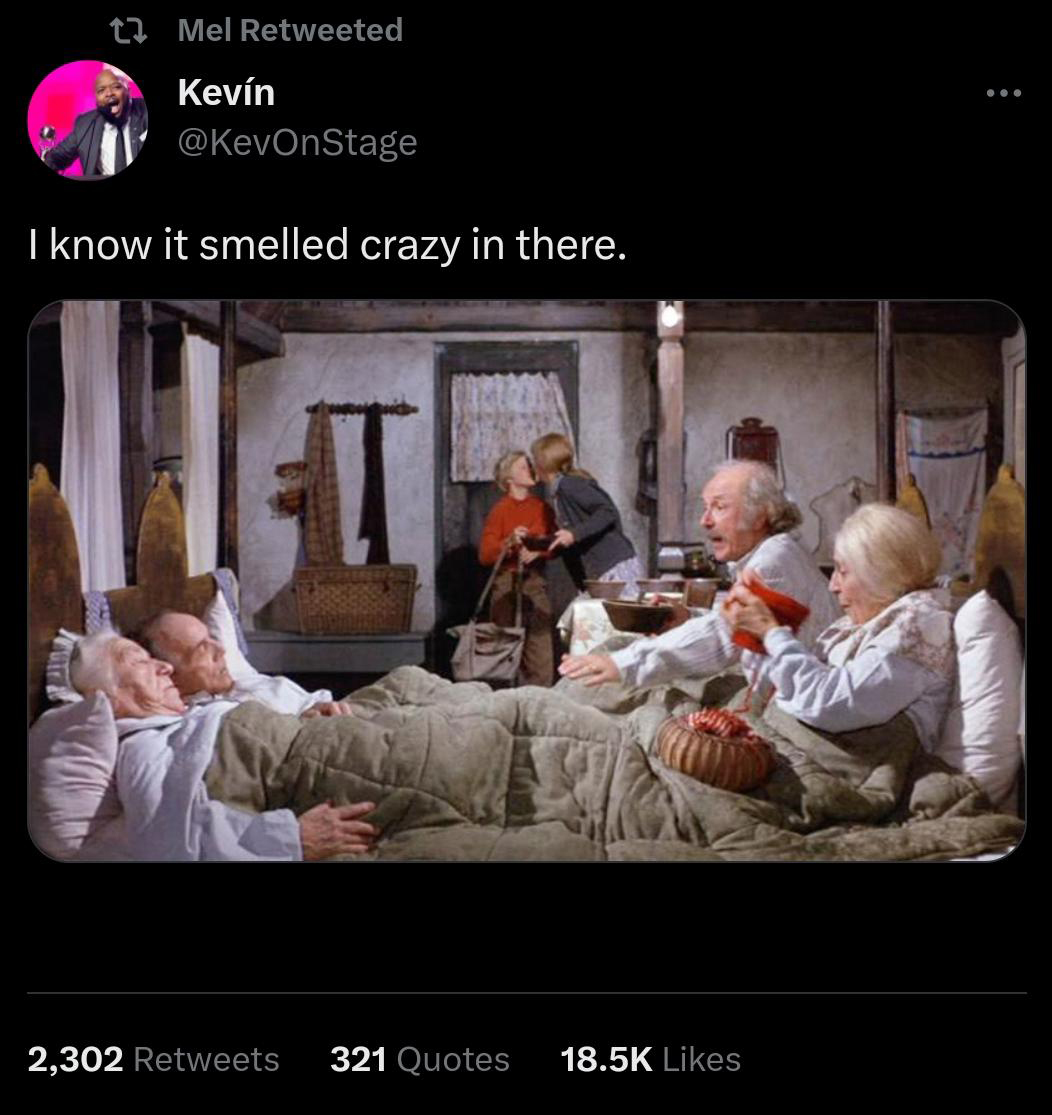 funny tweets - photo caption - Mel Retweeted Kevn I know it smelled crazy in there. 2,302 321 Quotes